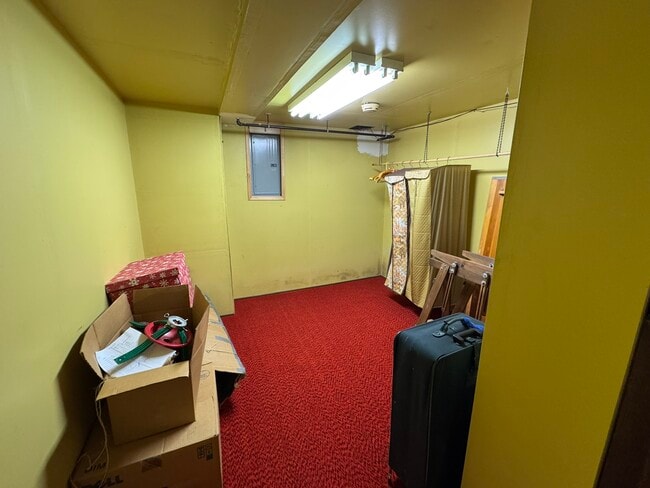 Building Photo - 5 Glenn Dr