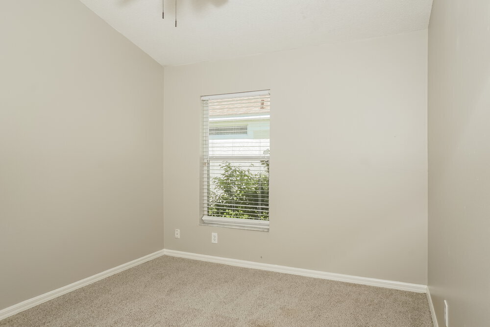 Building Photo - 304 Fareham Dr