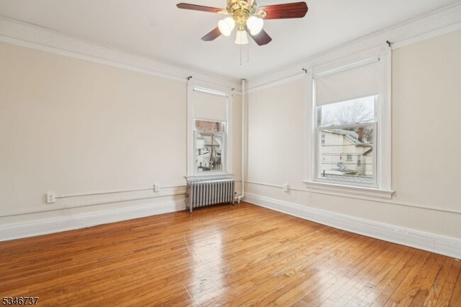 Building Photo - 44 Elm St