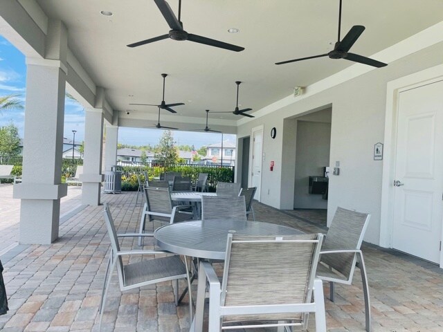 Building Photo - 1962 Tripletail Ln