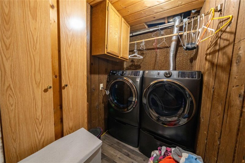 Building Photo - 568 Dome Mountain Ave