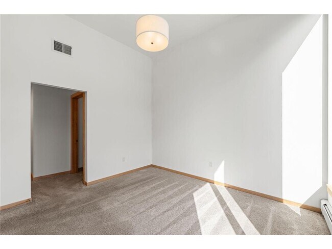 Building Photo - 1240 S 2nd St