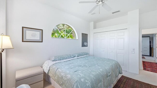 Building Photo - 8009 Hampton Ct