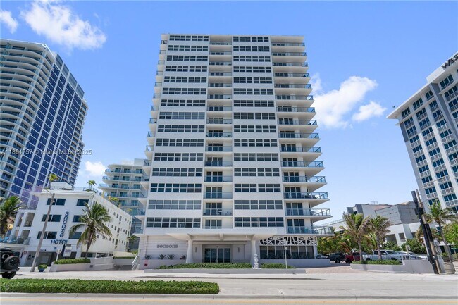 Building Photo - 209 N Fort Lauderdale Beach Blvd