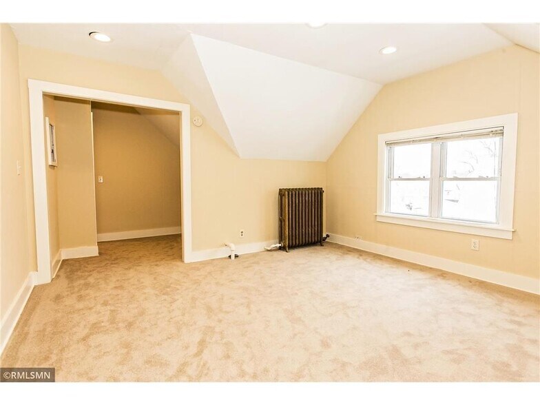 Upstairs living room - 3338 16th Ave S