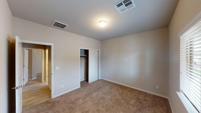 Building Photo - 7805 Enchanted Cir Dr
