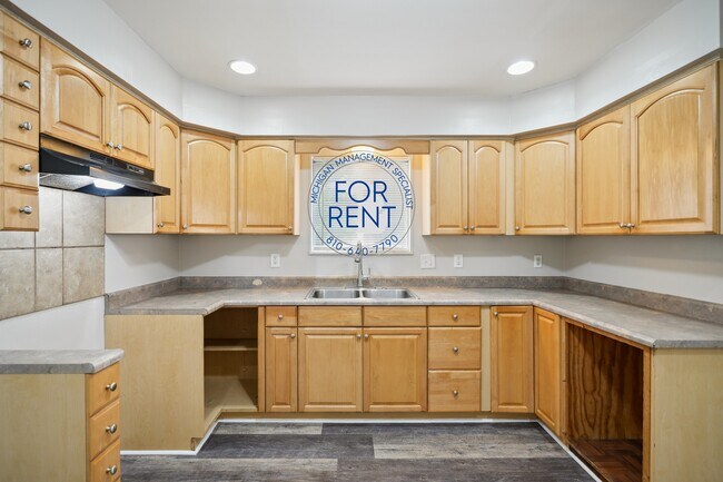 Building Photo - 3717 Larchmont St