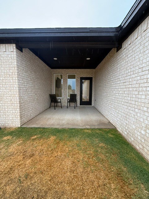 Building Photo - 1203 Quincy Ave
