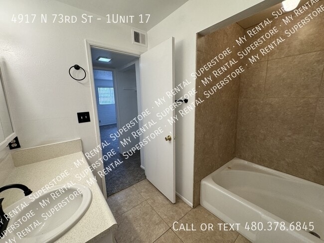 Building Photo - 4917 N 73rd St