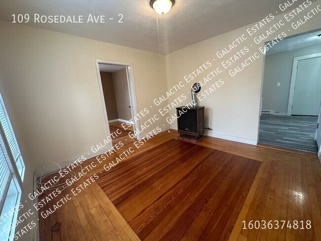 Building Photo - 109 Rosedale Ave
