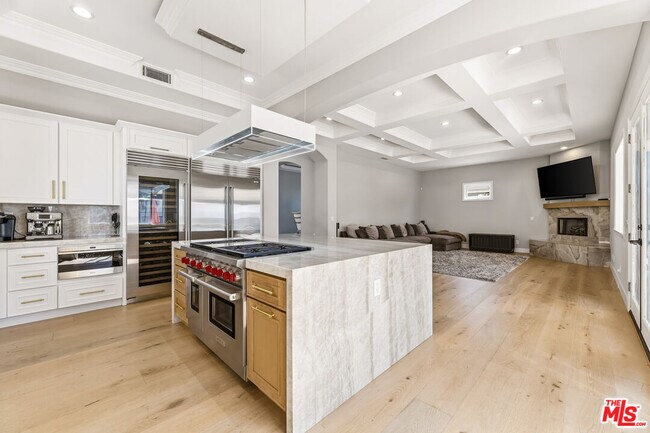 Building Photo - 1832 11th St