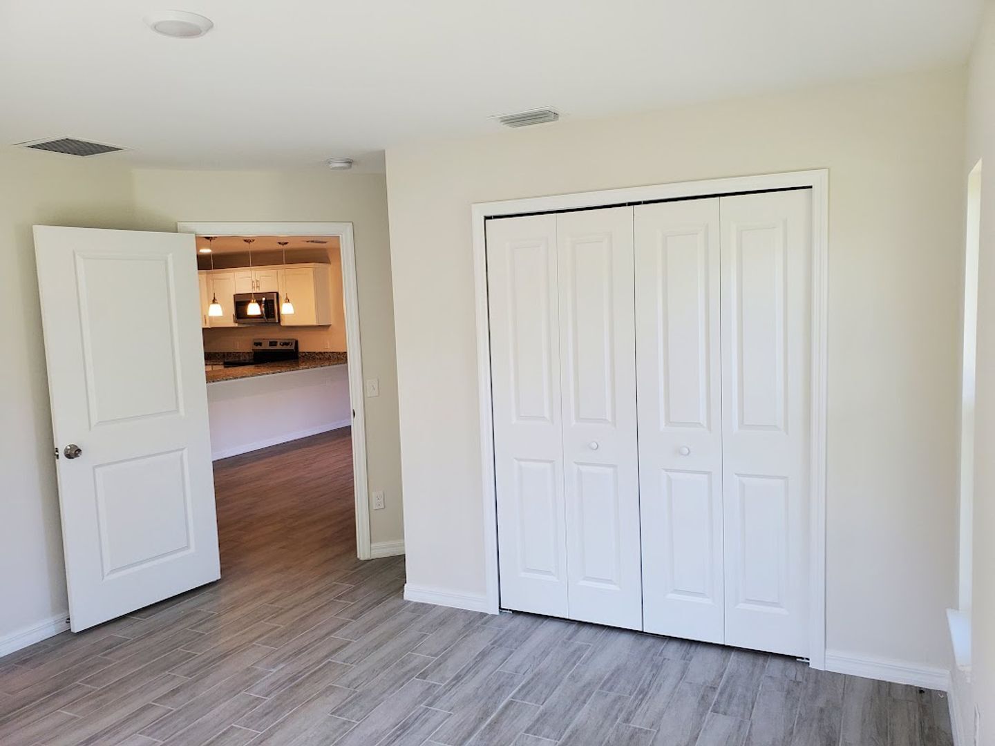 Building Photo - Coming Soon Newer 3x2 Duplex Unit