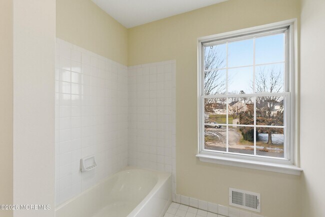 Building Photo - 1217 Wilkinson Dr