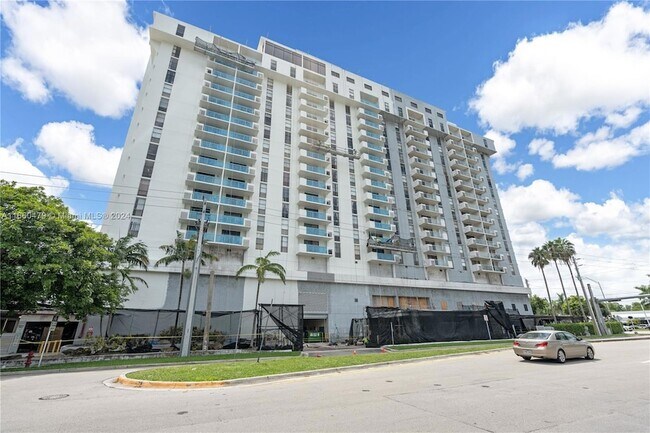 Building Photo - 13499 Biscayne Blvd