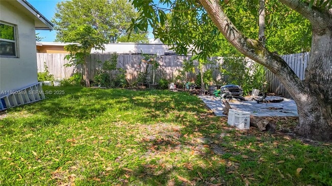 Building Photo - 921 NW 14th St