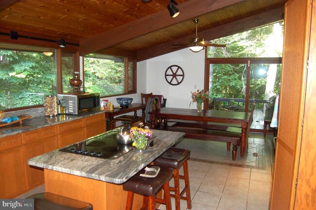 Building Photo - 9728 Swift Creek Ct
