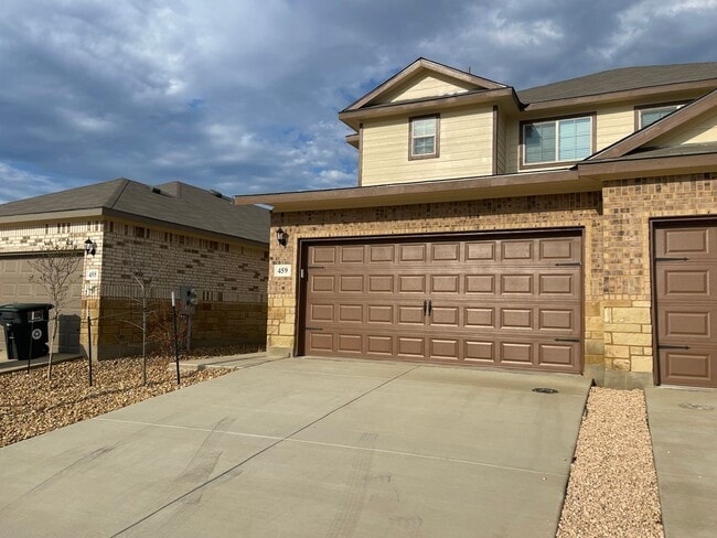 Building Photo - 3 Bedroom, 2.5 Bathroom, Two-story Duplex with a huge back yard in New Braunfels!