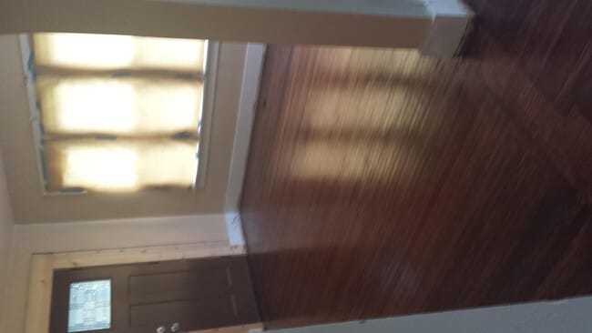 Building Photo - 917 Kimball Ave