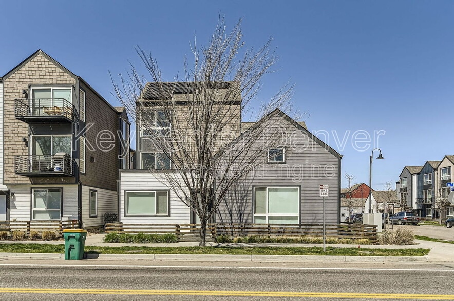 Primary Photo - 1013 Depew St