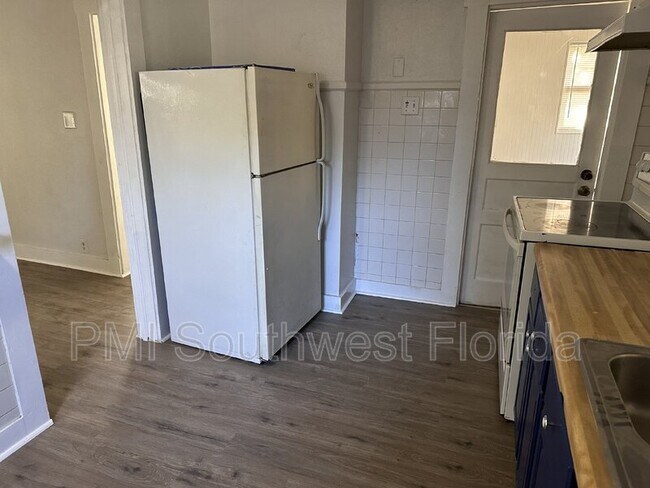 Building Photo - 1764 Laurel St