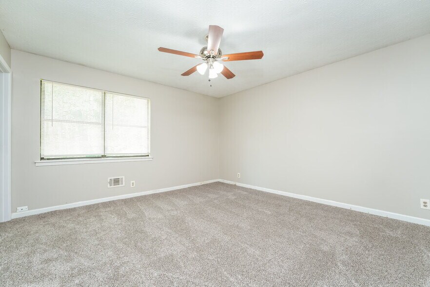 Building Photo - 2081 Countydown Ln