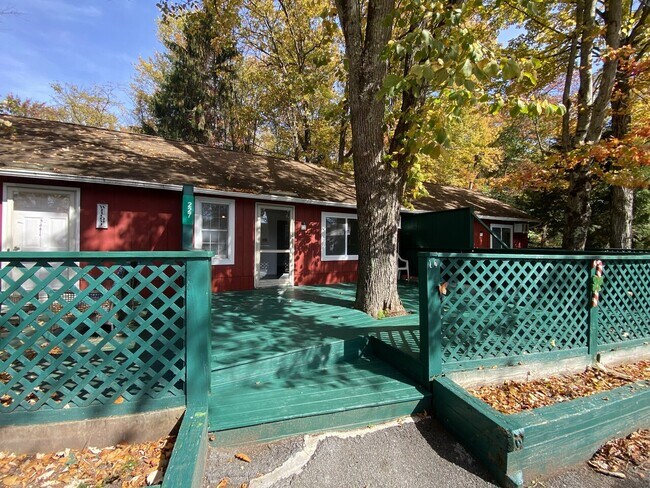 Building Photo - Chestnut Grove Village 17, 18, 19