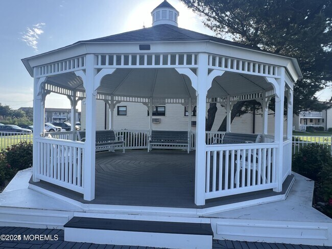 Building Photo - 24 Wharfside Dr