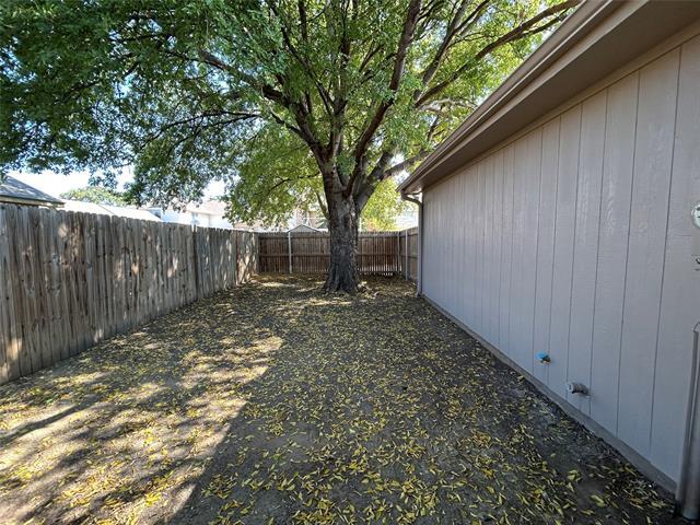 Building Photo - 7332 Blackthorn Dr