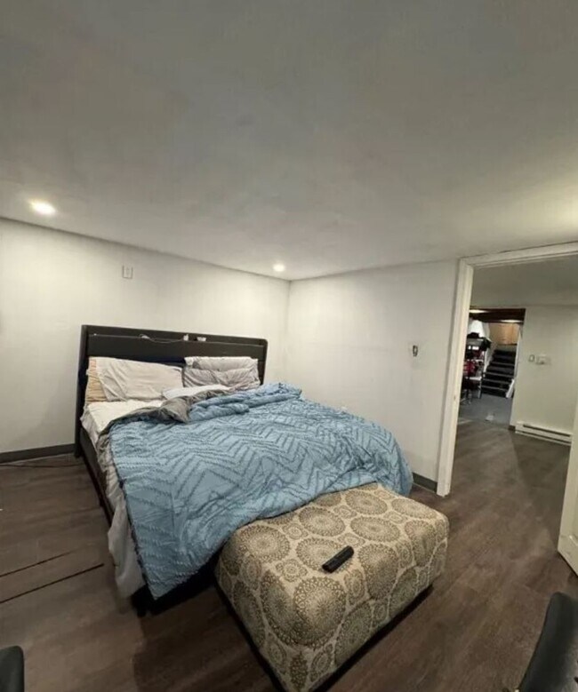Building Photo - Osmond Duplex