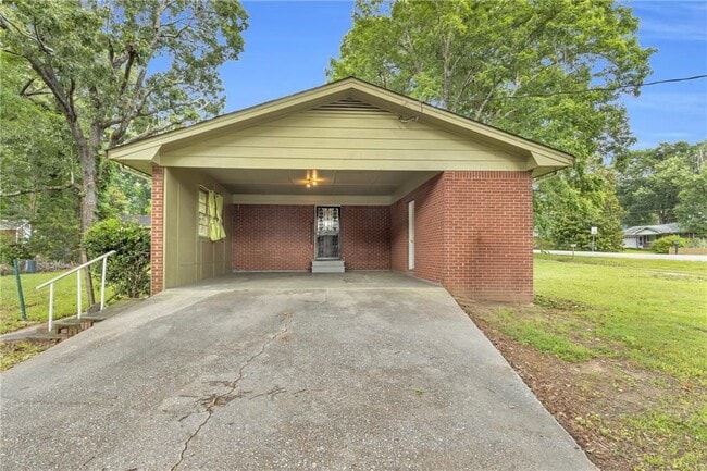 Building Photo - 1189 E Fayetteville Rd
