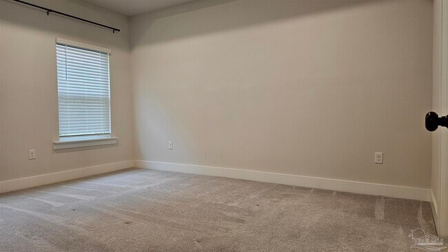 Building Photo - 265 Camellia Dr