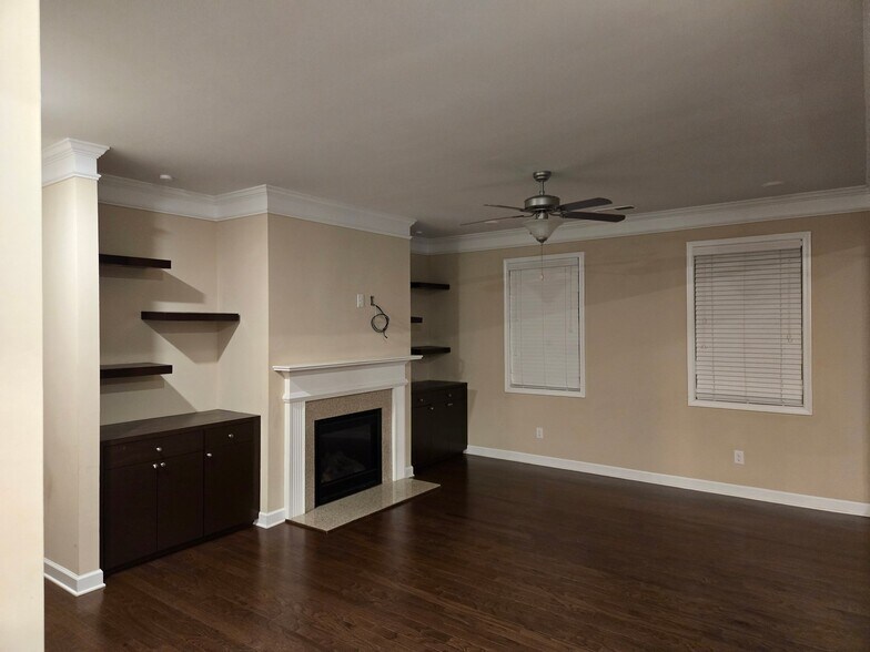 Building Photo - 5550 Shiloh Woods Dr