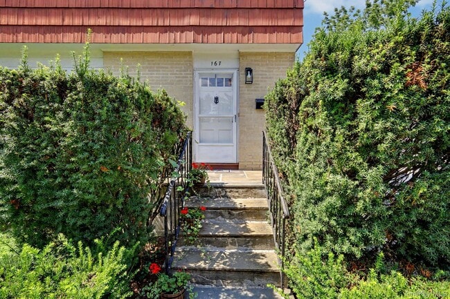 Building Photo - 167 Gaylor Rd