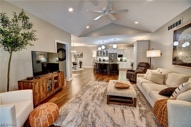 Building Photo - 2779 Cove