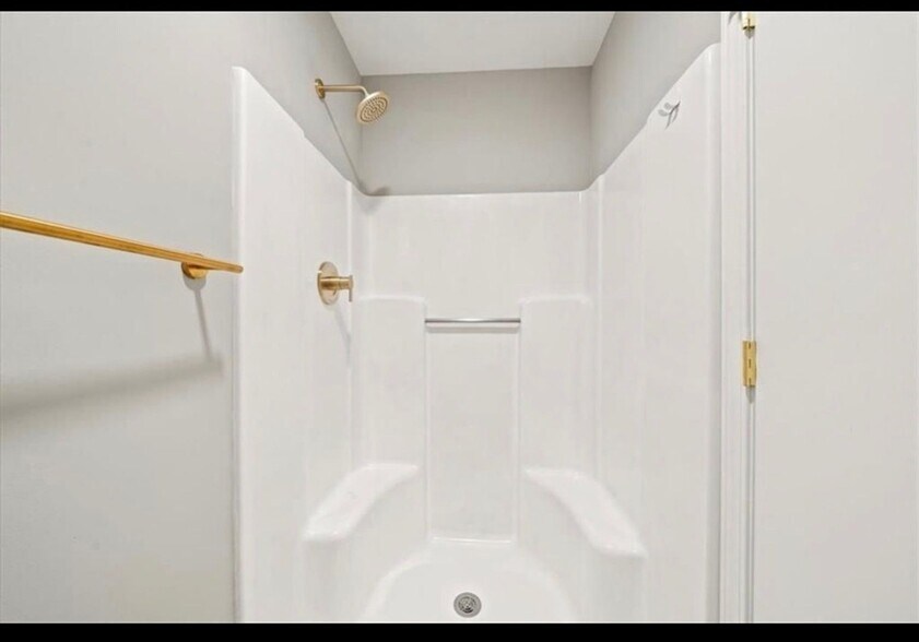 Building Photo - 7109 N Indiana Ave