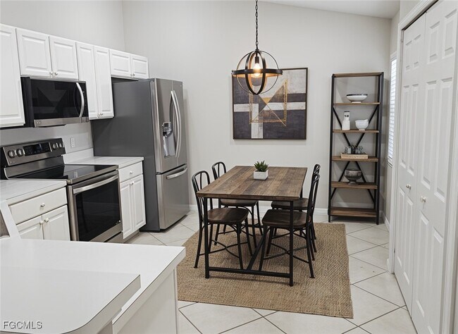 Building Photo - 11008 Mill Creek Way