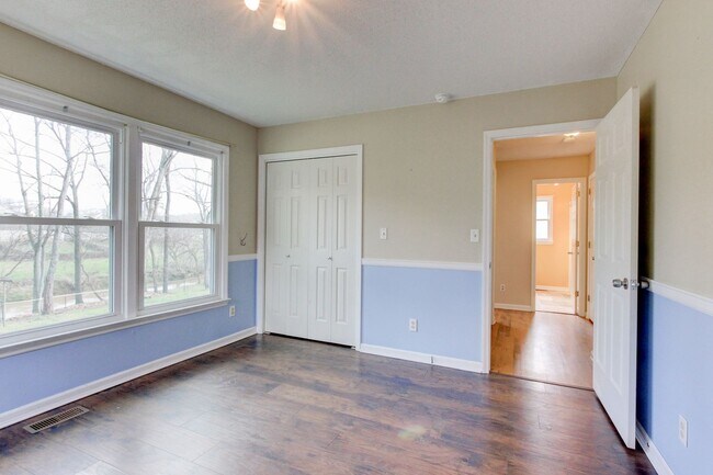 Building Photo - Two Story Home With Fireplace and Basement In Marymont