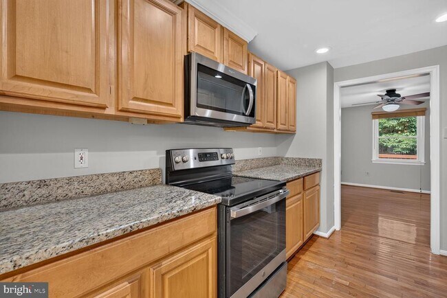 Building Photo - 8228 Goldstream Ct