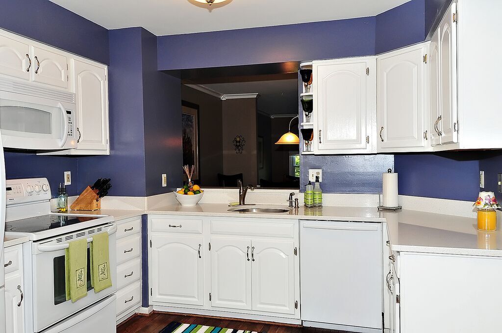 Building Photo - 4745 Columbia Rd