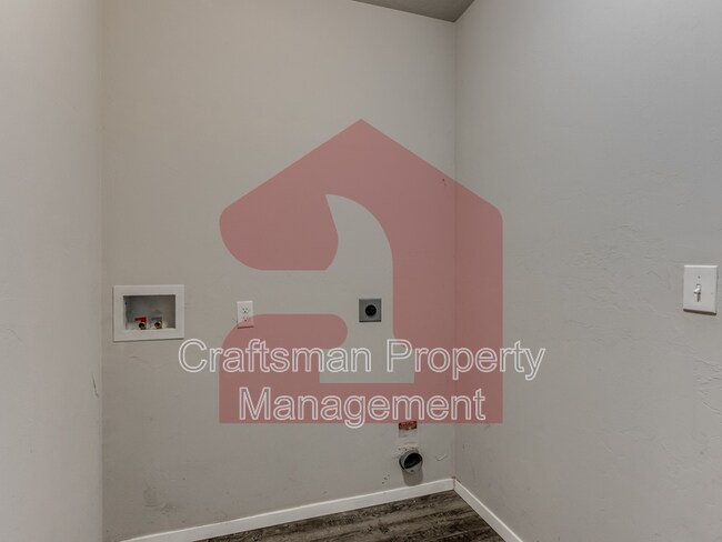 Building Photo - 1865 Jack Rabbit Ln