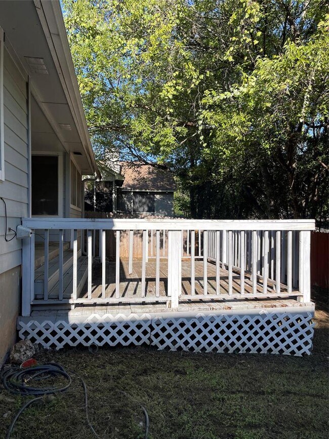 Building Photo - 12725 Magnolia Mound Trail