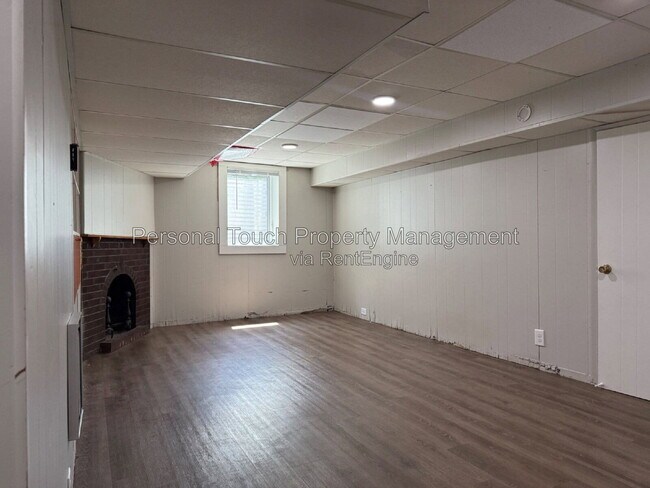 Building Photo - 704 8th St S