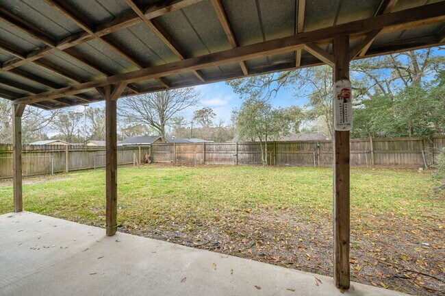 Building Photo - 8955 Alma Dr