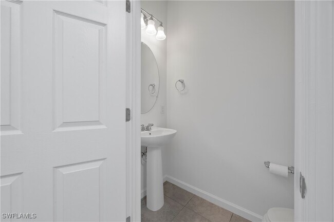 Building Photo - 4583 Lamaida Ln