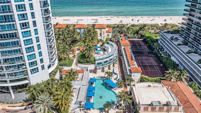 Building Photo - 5959 Collins Ave