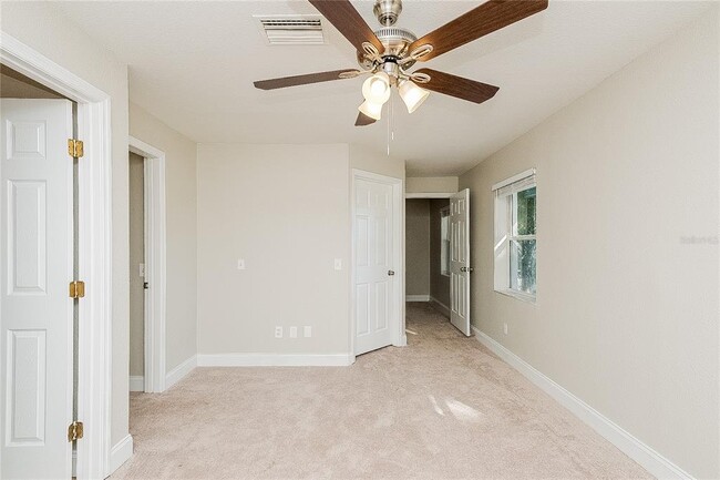 Building Photo - 1405 N Lake Shipp Dr