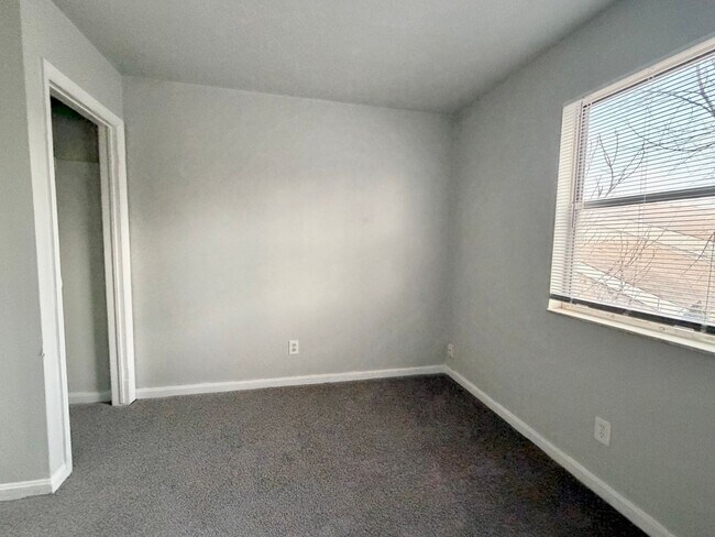 Building Photo - 414 Beech St