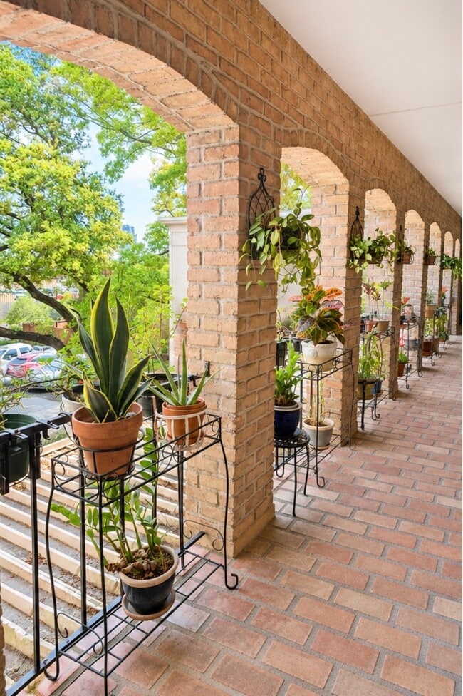 Building Photo - 4633 Wild Indigo St