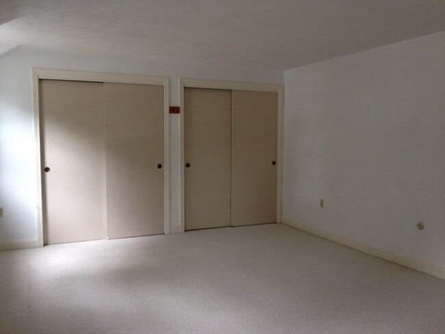 Building Photo - 93 Drummer Rd