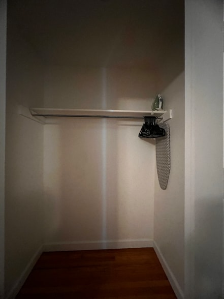 Building Photo - 417 1st St S